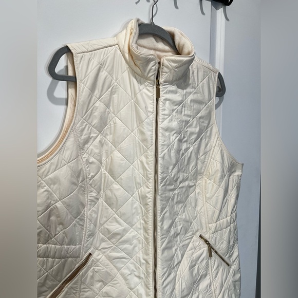 Talbots Women’s Cream Quilted Zip-Up Vest – Gold Hardware – Size X - Picture 2 of 14